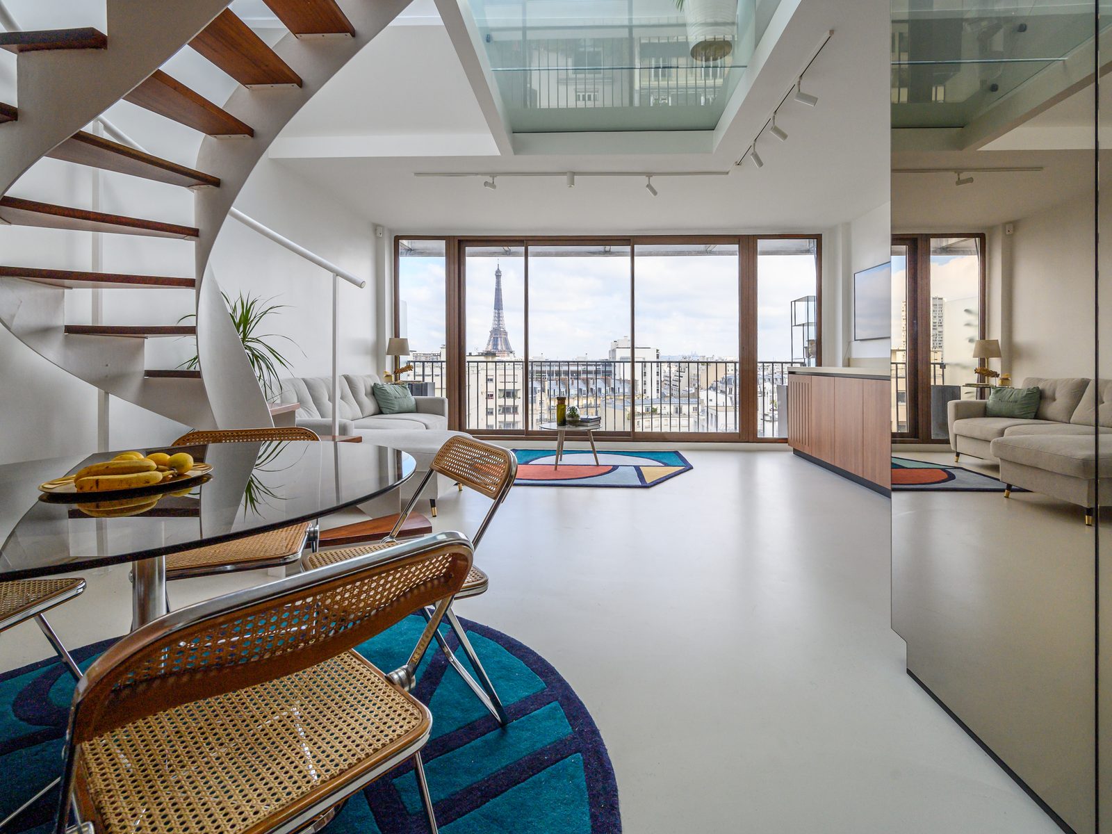 Rénovation d'appartement à Paris avec vue sur la Tour Eiffel